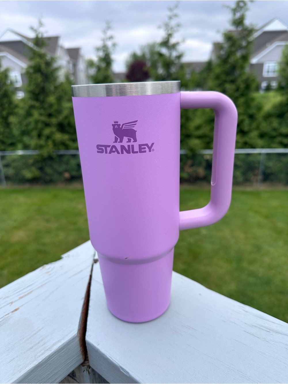 Stanley | "Lilac" Purple The Quencher H2.0 FlowState Water Bottle | Size 30 Oz
